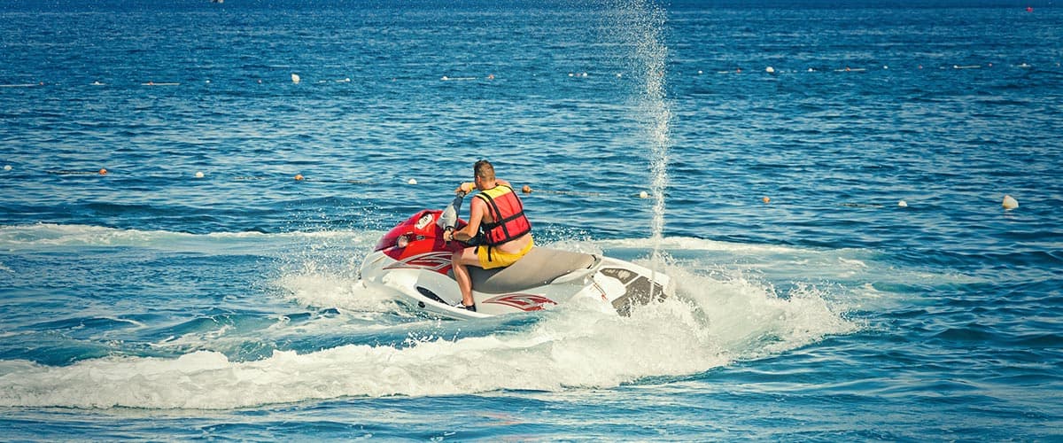 Marrakech : Session jet-ski sur le lac Lalla Takerkoust